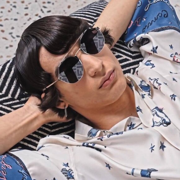 Fendi FE40060U 16X FENDI SKY Round Sunglasses - Silver/Blue with FF Pattern - Picture 3 of 9